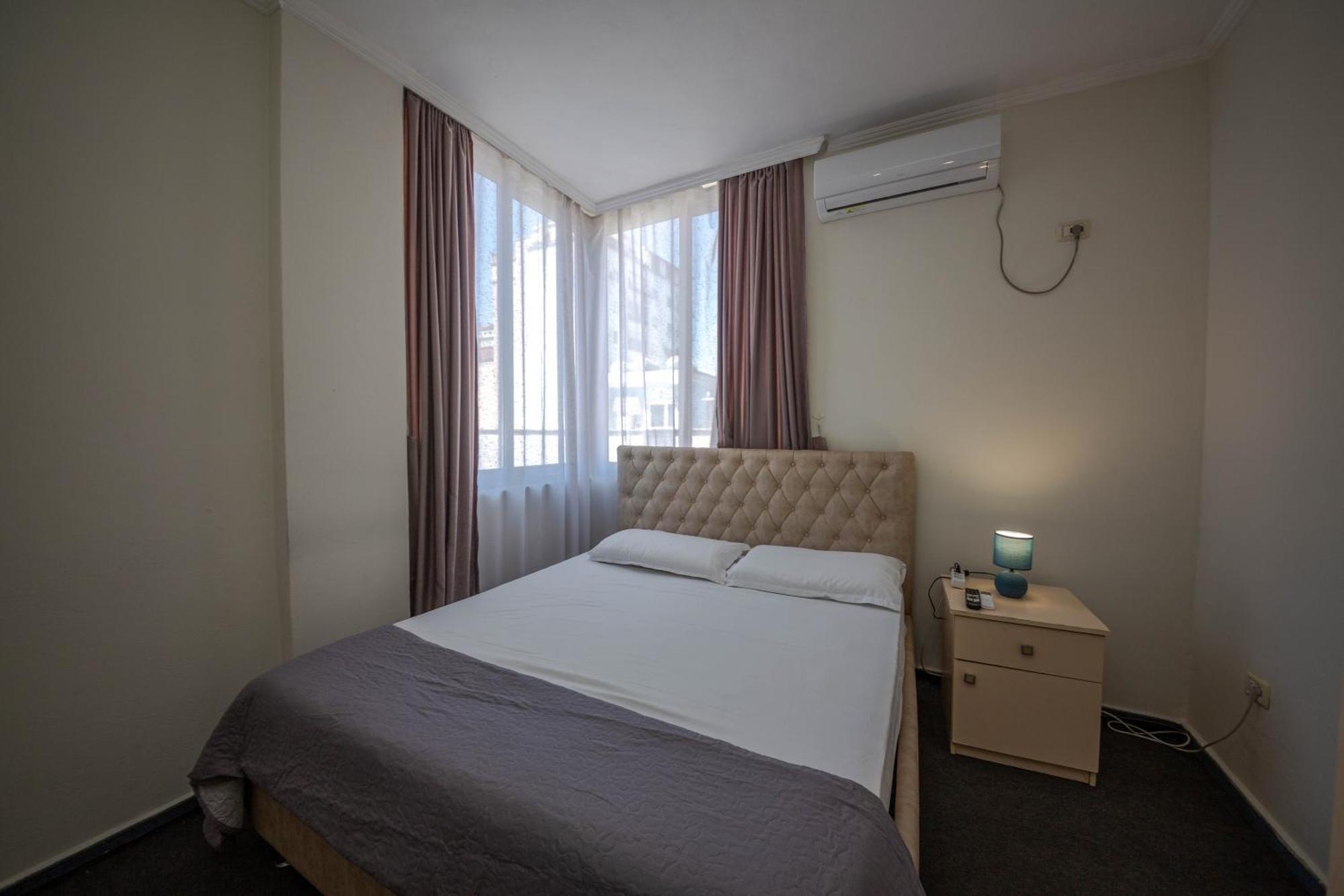 טיראנה Hotel 3A מראה חיצוני תמונה
